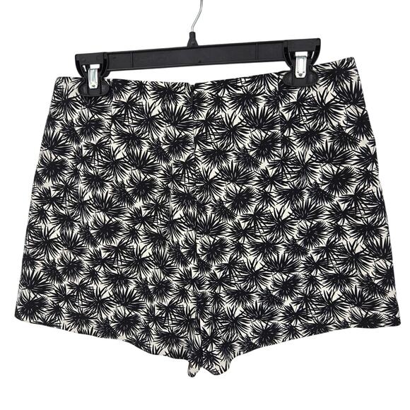 Michael Kors Shorts Womens 10 White Black Stretch Skort Back Zip Tenniscore - Picture 5 of 9